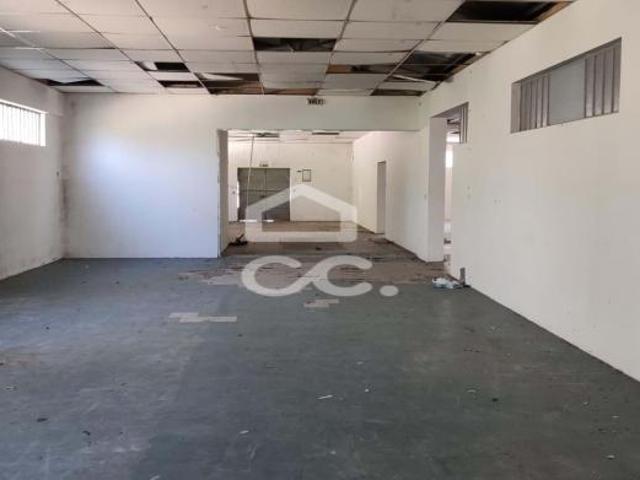 Ponto Comercial alugar em Paredes Ponto Comercial alugar em Paredes