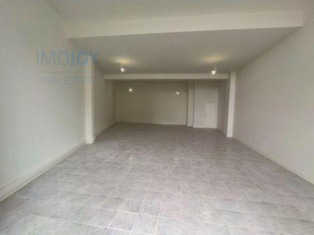 Ponto Comercial alugar em Porto, Bandeirinha