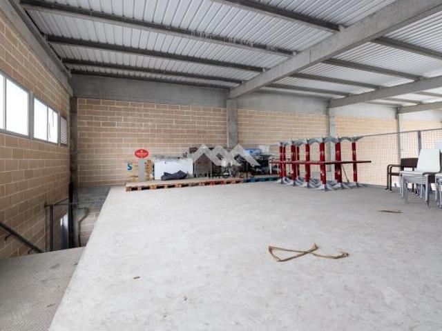Ponto Comercial venda em Valongo