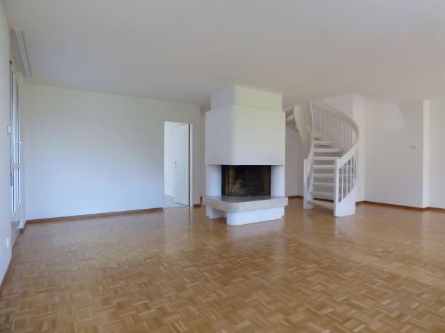 Haus mieten in Einigen, Zürich