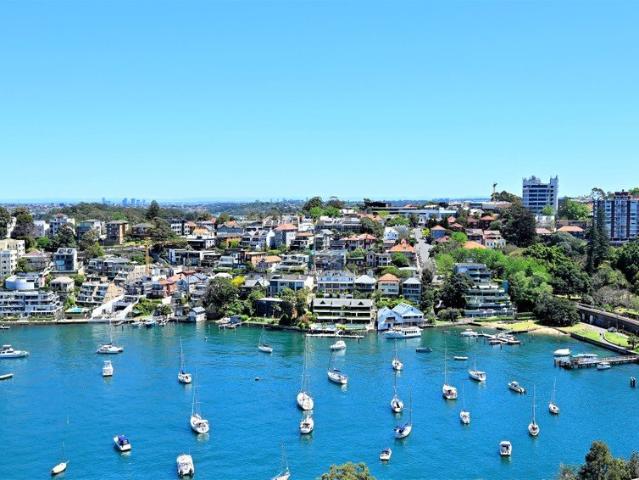 Apartment for sale in Lower North Shore, Sydney