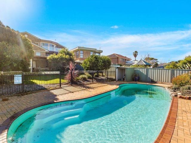 House for rent in Wollongong West, New South Wales