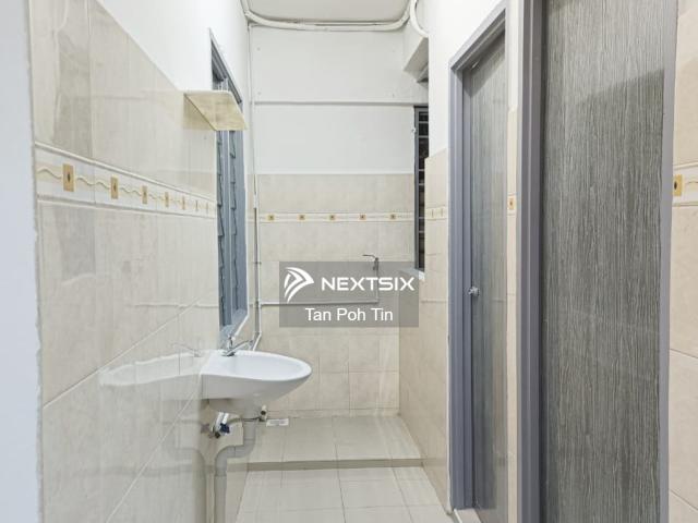 Residential House for sale in Country Heights Damansara, Kuala Lumpur