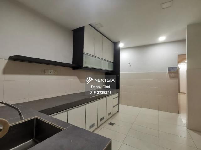 Shop for sale in Kuching