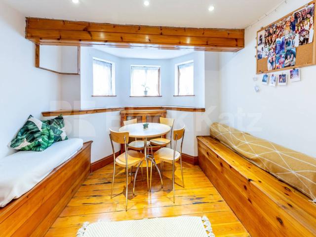 Apartment for rent in Highbury, Greater London