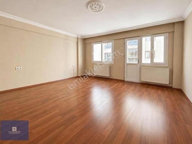 Karabağlar, İzmir içerisinde kiralık mülk