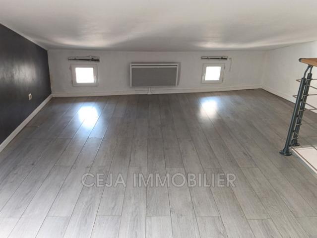 Appartement location à Arrondissement de Draguignan, Châteaudouble