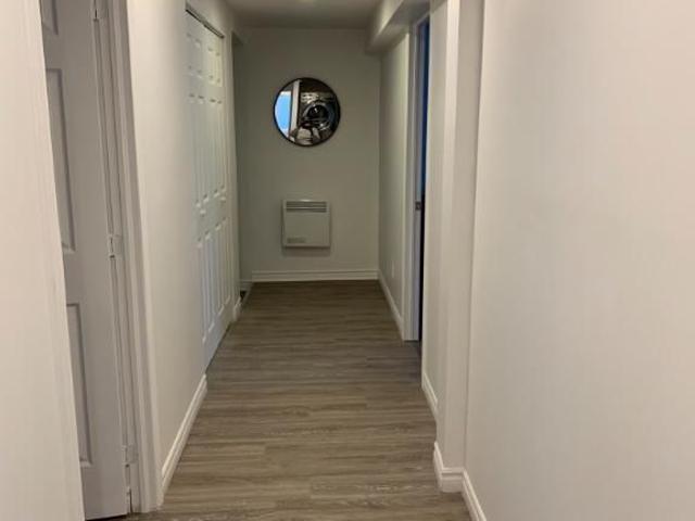 Apartment for rent in Saint-lambert, Quebec