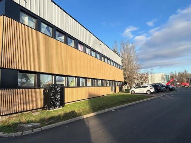 Local Commercial location à Nanterre, Villeneuve-la-garenne