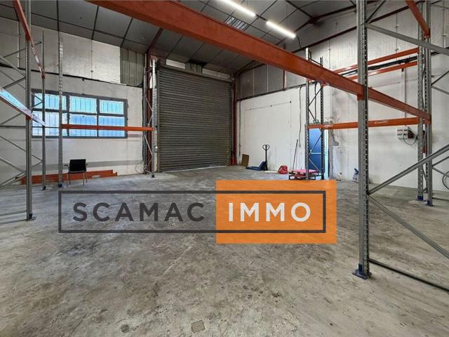 Local Commercial location à Sarcelles, Le Thillay