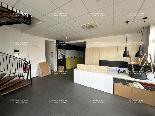 Local Commercial location à Tours, Parçay-meslay