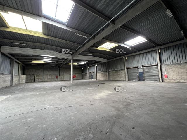 Local Commercial location à Rouen, Le Petit-quevilly