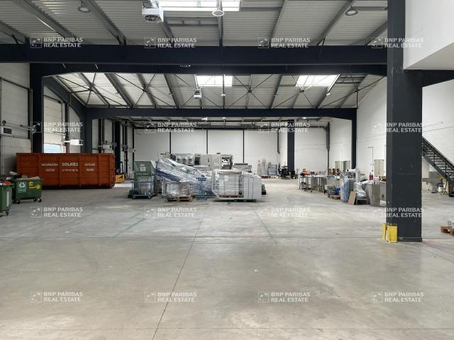 Local Commercial location à Torcy, Croissy-beaubourg