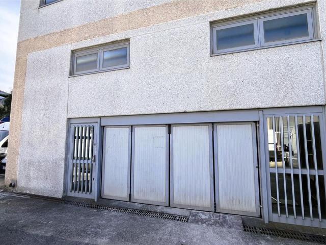 Local Commercial location à Grasse, Antibes