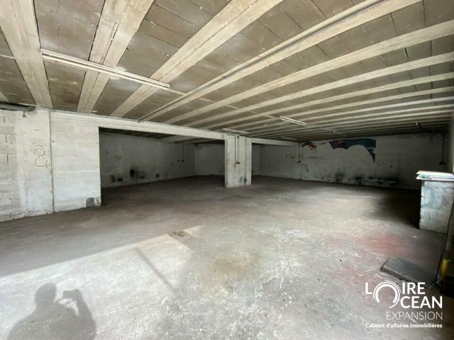 Local Commercial location à Nantes