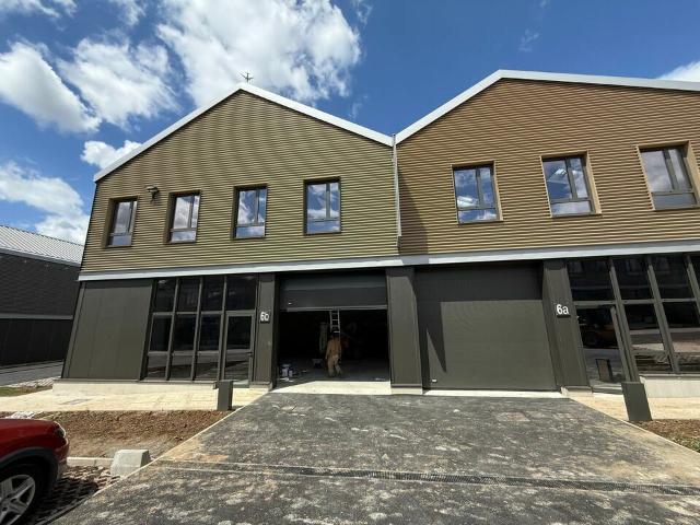 Local Commercial location à Sarcelles, Groslay