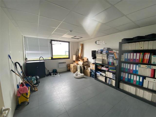 Local Commercial location à Melun, Combs-la-ville