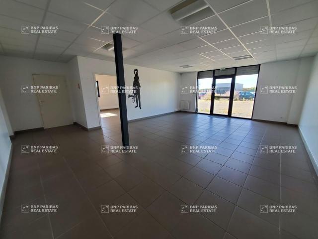 Local Commercial location à Tours, Luynes