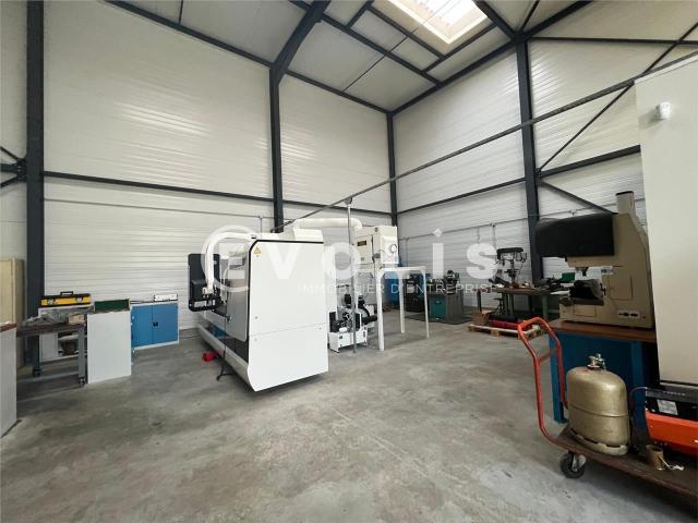 Local Commercial location à Bourg-en-Bresse, Trévoux