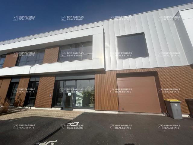 Local Commercial location à Lille, Loos