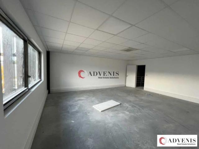 Local Commercial location à Bordeaux, Mérignac