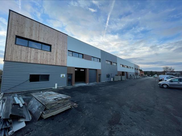 Local Commercial location à Sarcelles, Viarmes