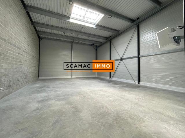 Local Commercial location à Pontoise, Cergy