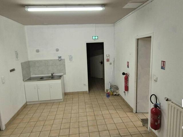 Local Commercial location à Nantes