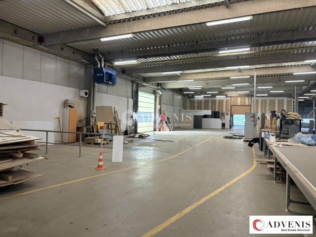 Local Commercial location à Bordeaux, Mérignac