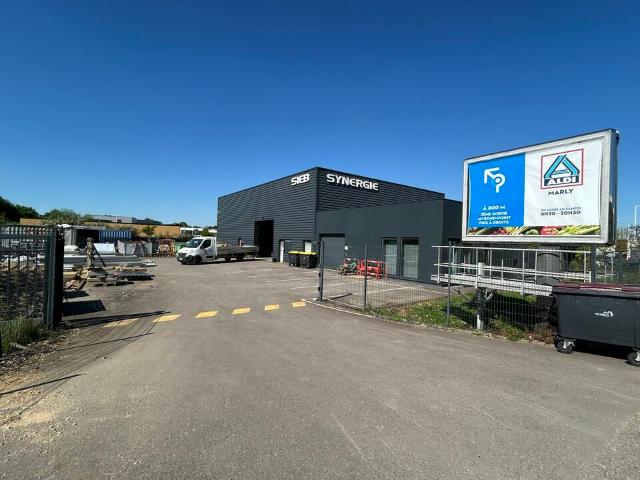Local Commercial location à Metz, Marly