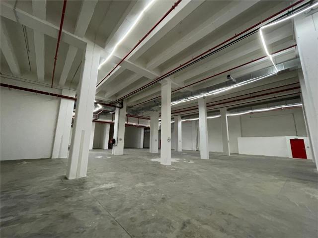 Local Commercial location à Paris, Île-de-France