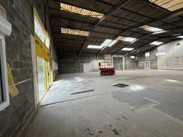 Local Commercial location à Tours, Veigné