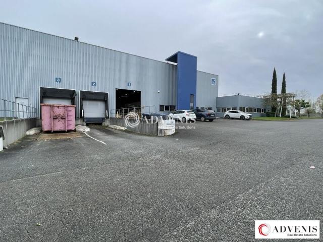 Local Commercial location à Bordeaux, Blanquefort