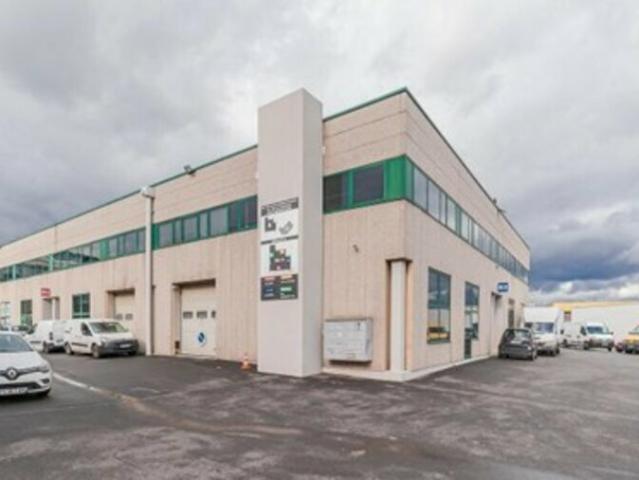 Local Commercial location à Nanterre, Gennevilliers