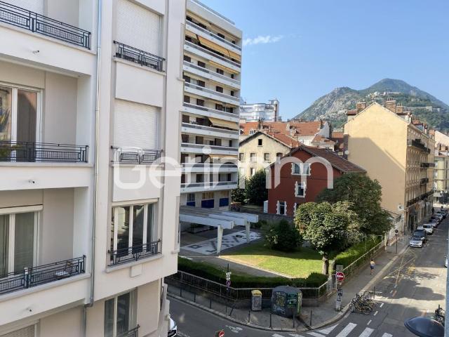 Studio location à Grenoble