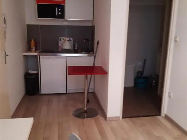 Studio location à Valence
