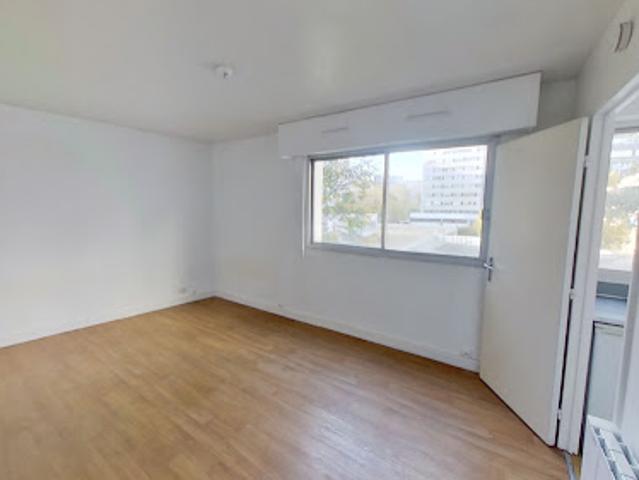 Appartement location à France métropolitaine, Courbevoie