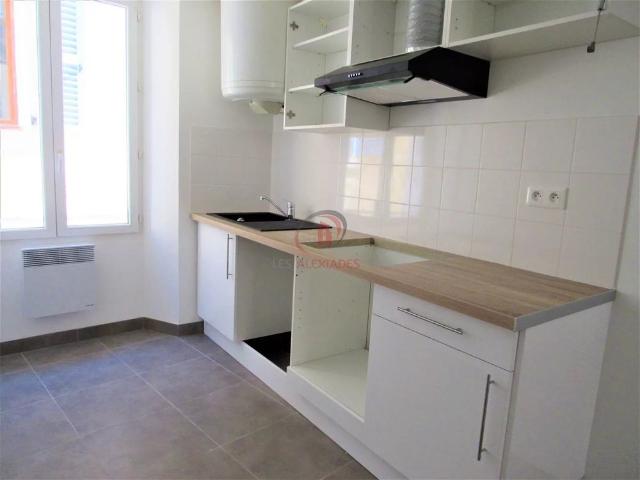 Appartement location à Arrondissement de Toulon, Signes