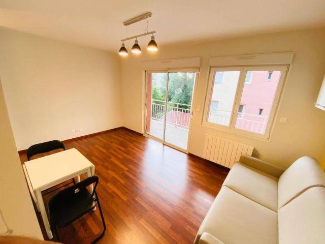 Studio location à Mâcon
