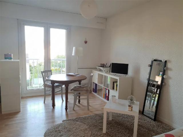 Studio location à Limoges, Les Coutures