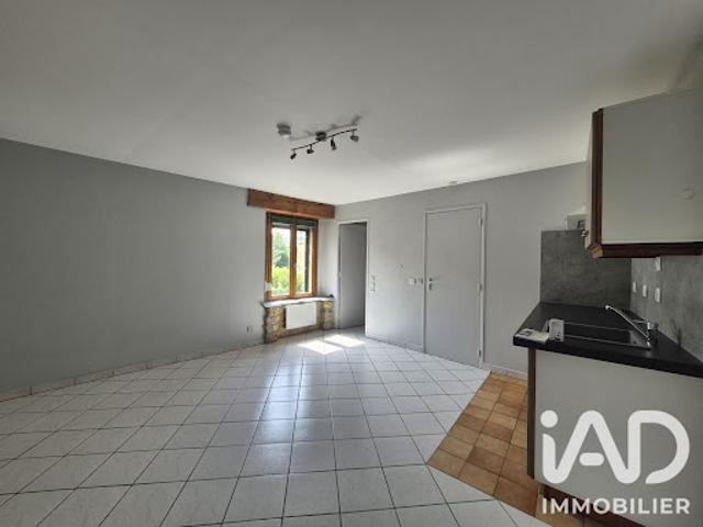 Appartement location à Quartier St-Laurent du Jura, Mouzon