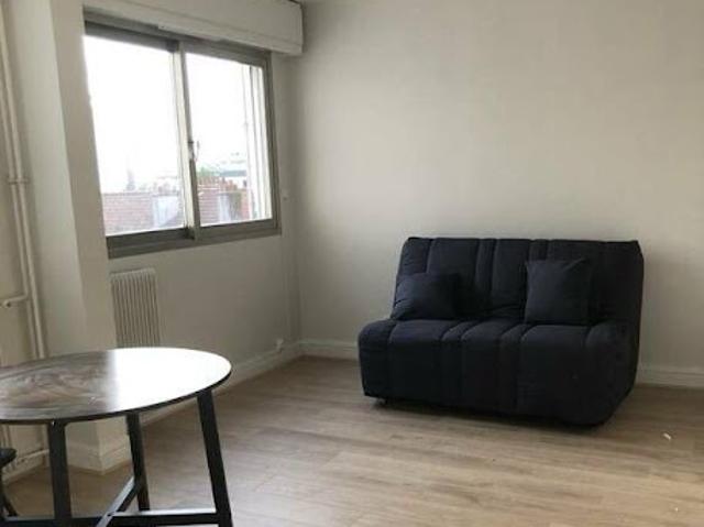 Appartement location à France métropolitaine, Courbevoie