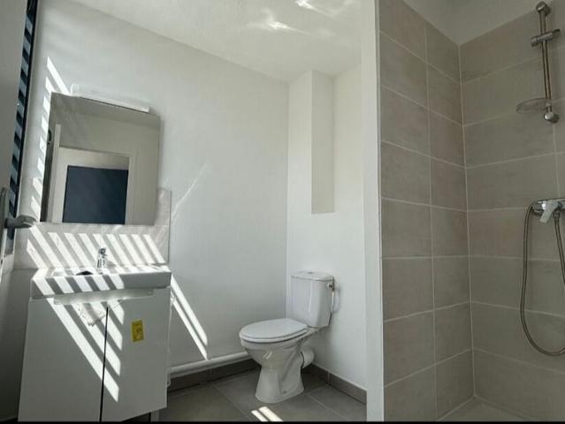 Appartement location à Baron, Orange
