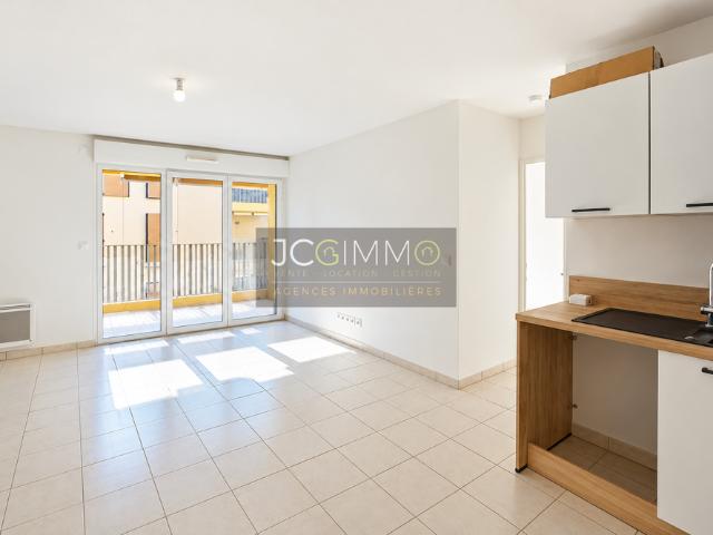 Appartement location à Arrondissement de Toulon, Solliès-pont