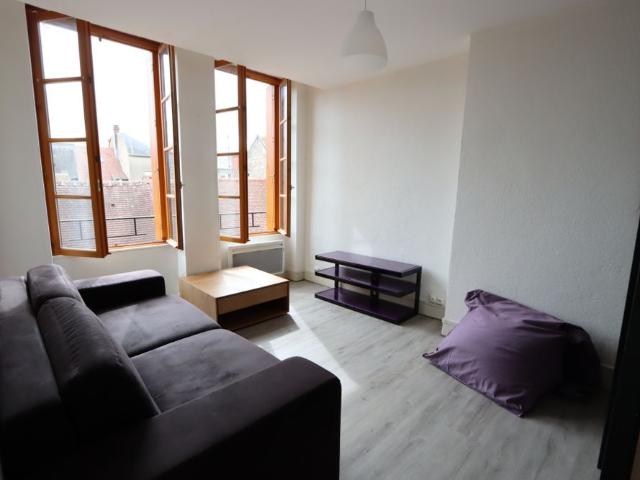Appartement location à Cosne-Cours-sur-Loire, La Charité-sur-loire