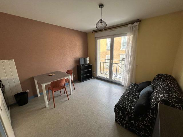 Studio location à Château-Gontier, Pays de la Loire