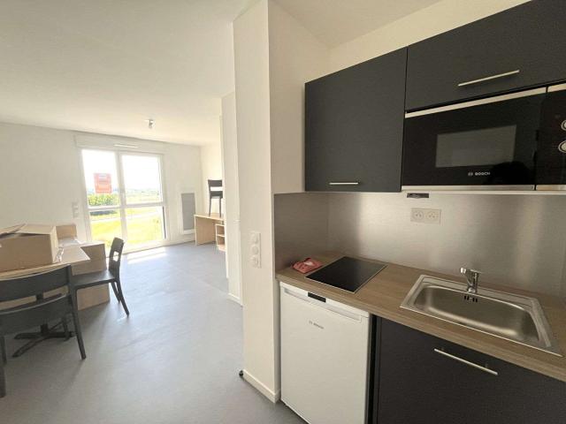 Studio location à Caen, Colombelles