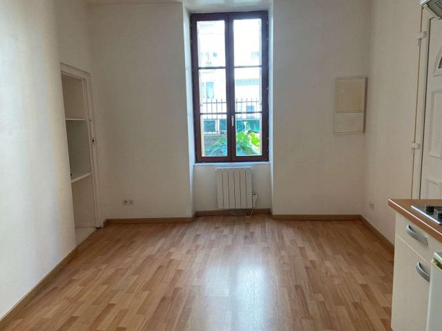 Studio location à Dinan, Bretagne