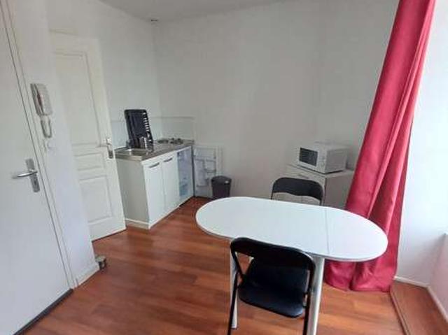 Studio location à Laval