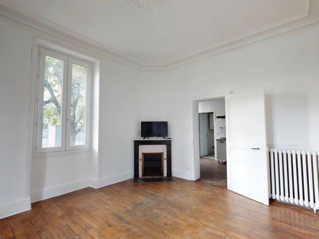 Appartement location à Brive-la-Gaillarde, Brive-la-gaillarde